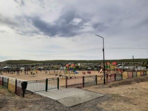 Современную игровую площадку и спортивную зону обустроили в поселке Орловский