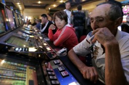 Десять забайкальцев будут судить за организацию азартных игр в округе