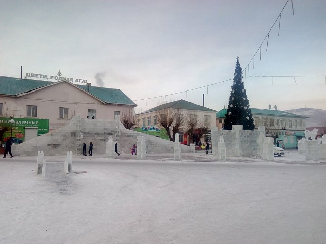 Народные новости: На площади ледовый городок восстановлен (фото) 0