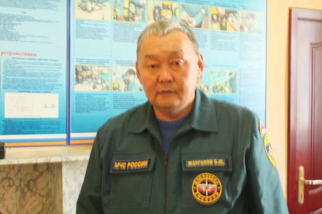 Начальник пожарной части Б.Ж.Жаргалов ответил на вопросы читателей